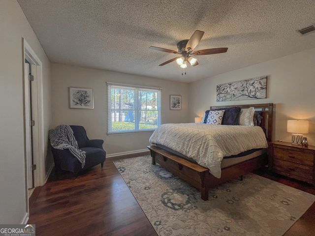 100 Hummingbird Drive, Dublin, GA 31021