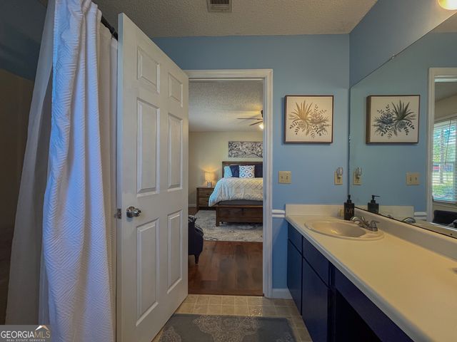 100 Hummingbird Drive, Dublin, GA 31021