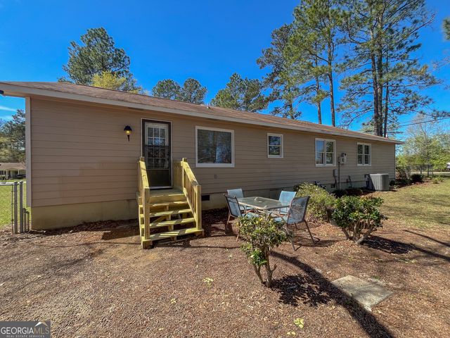 100 Hummingbird Drive, Dublin, GA 31021