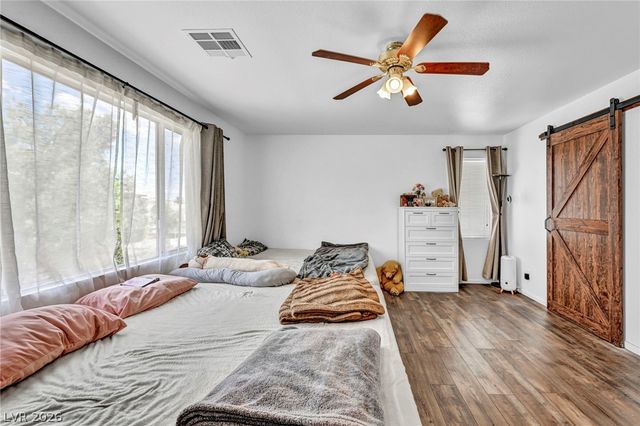 10052 Lemon Valley Avenue, Las Vegas, NV 89147