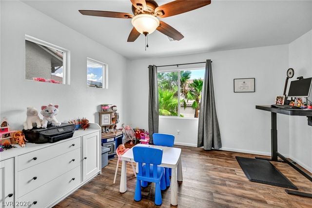 10052 Lemon Valley Avenue, Las Vegas, NV 89147