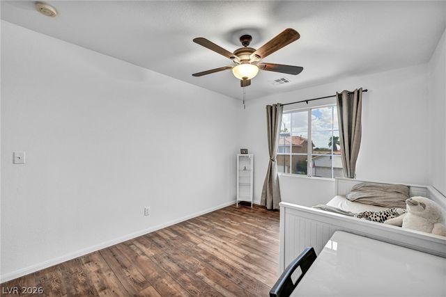 10052 Lemon Valley Avenue, Las Vegas, NV 89147