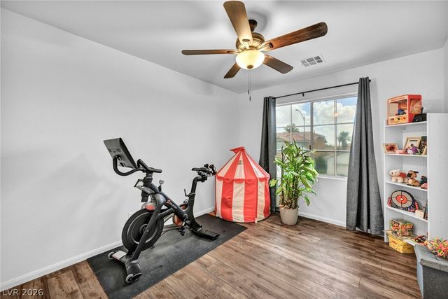 10052 Lemon Valley Avenue, Las Vegas, NV 89147