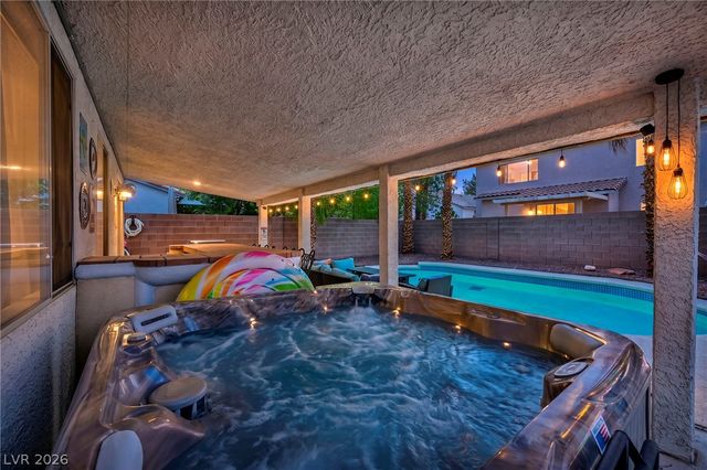 10052 Lemon Valley Avenue, Las Vegas, NV 89147