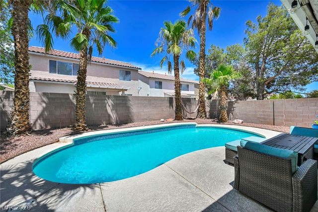 10052 Lemon Valley Avenue, Las Vegas, NV 89147