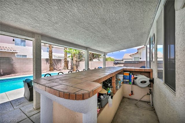 10052 Lemon Valley Avenue, Las Vegas, NV 89147