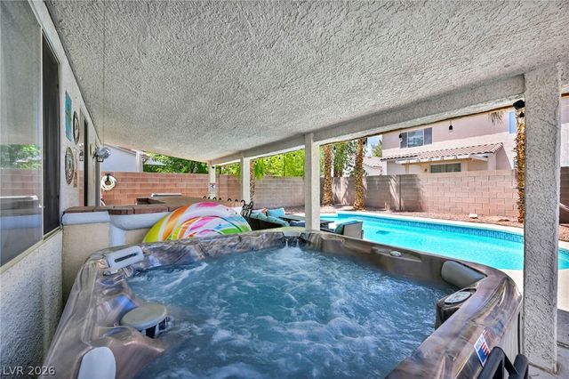 10052 Lemon Valley Avenue, Las Vegas, NV 89147