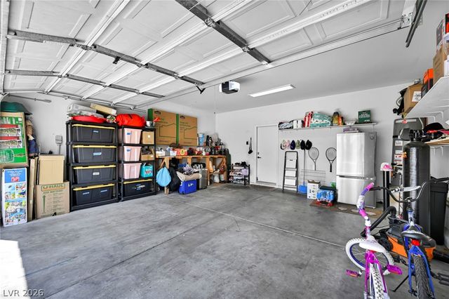 10052 Lemon Valley Avenue, Las Vegas, NV 89147