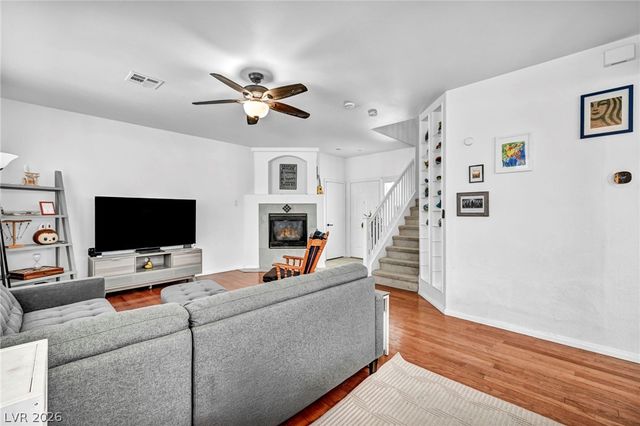 10052 Lemon Valley Avenue, Las Vegas, NV 89147