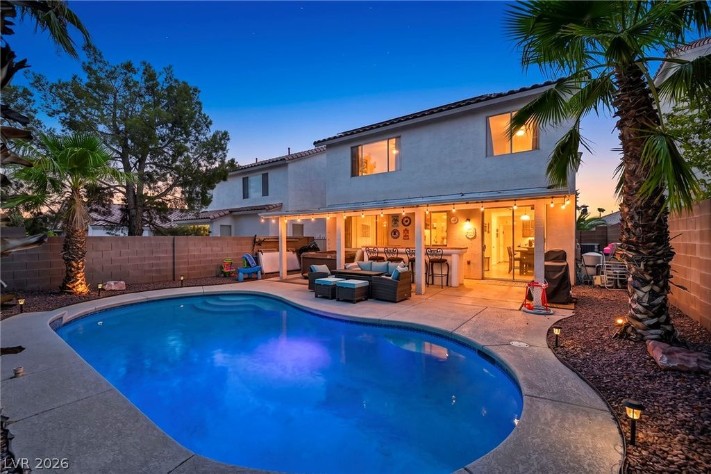 10052 Lemon Valley Avenue, Las Vegas, NV 89147