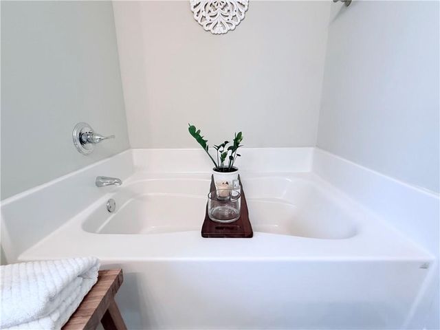 138 Livingston Court, Winder, GA 30680