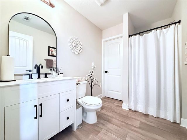 138 Livingston Court, Winder, GA 30680