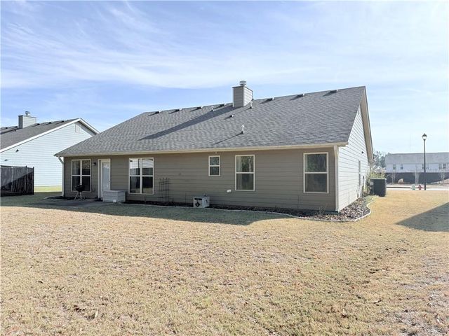 138 Livingston Court, Winder, GA 30680