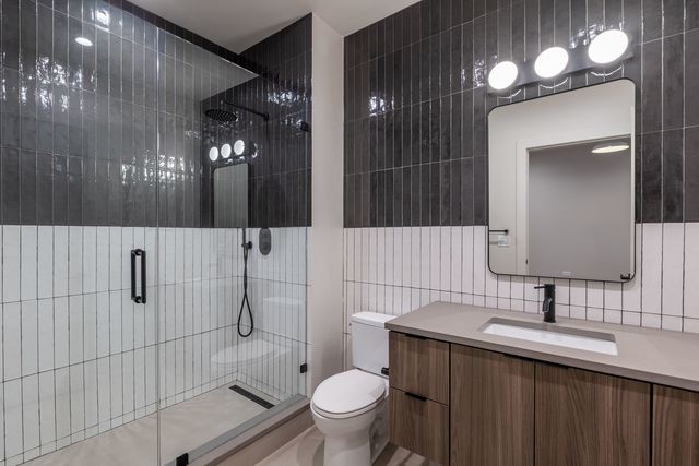 1706 Sherman Avenue 207, Evanston, IL 60201