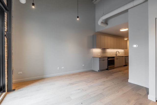 1706 Sherman Avenue 207, Evanston, IL 60201
