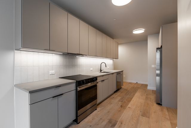 1706 Sherman Avenue 207, Evanston, IL 60201