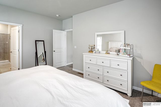 6303 Clear Creek Street, Papillion, NE 68157