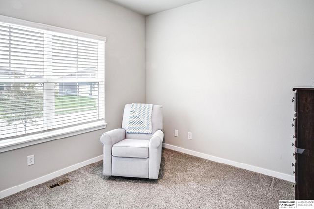 6303 Clear Creek Street, Papillion, NE 68157