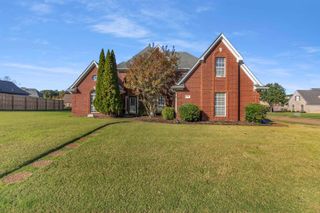 6700 BEAGLE LN, Bartlett, TN 38002