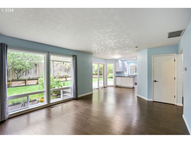 8160 Sw 147TH Ter, Beaverton, OR 97007