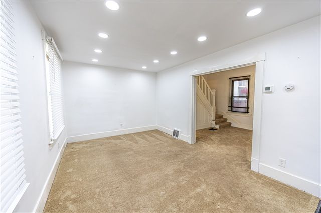 486 Mccargo St, New Kensington, PA 15068