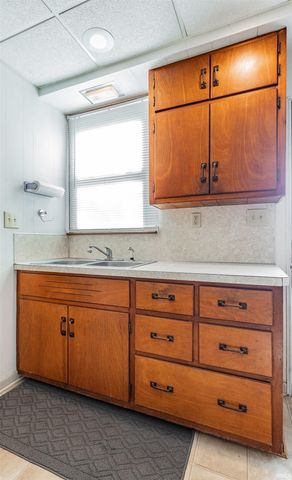 2520 W Maryland Street, Evansville, IN 47712