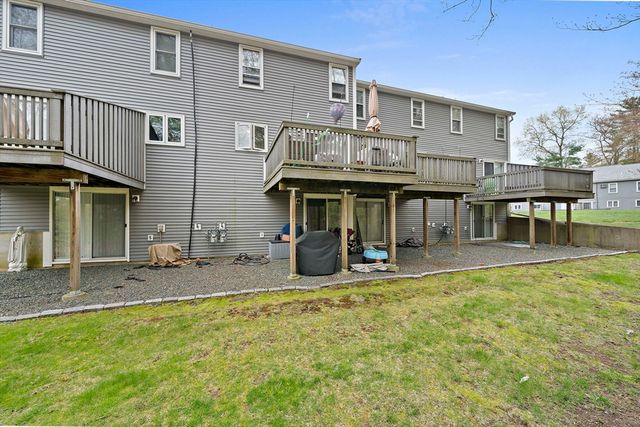 46 Sharron Dr 46, Easton, MA 02375