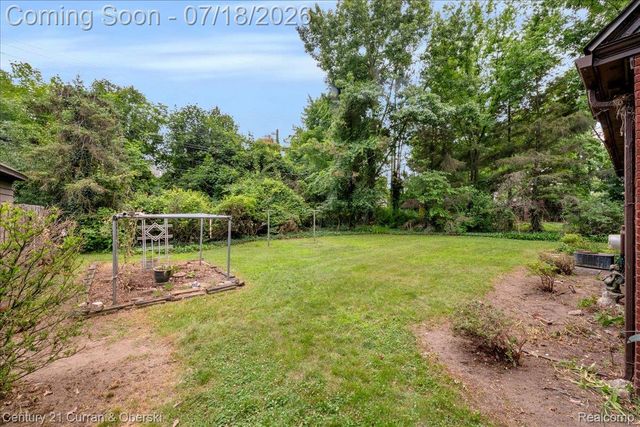 9428 Ball Street, Plymouth Charter Township, MI 48170