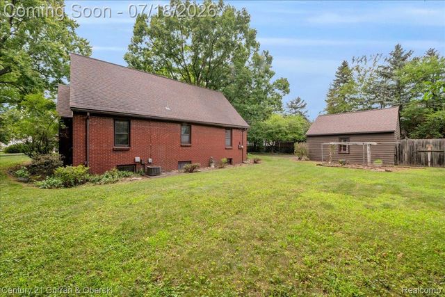 9428 Ball Street, Plymouth Charter Township, MI 48170