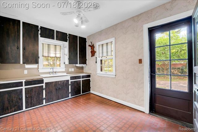9428 Ball Street, Plymouth Charter Township, MI 48170