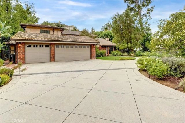 4751 Topeka Drive, Tarzana, CA 91356