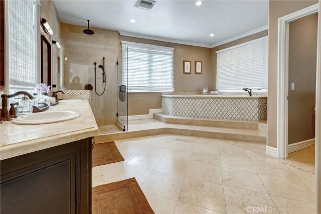 4751 Topeka Drive, Tarzana, CA 91356
