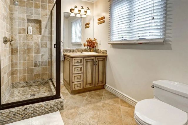 4751 Topeka Drive, Tarzana, CA 91356