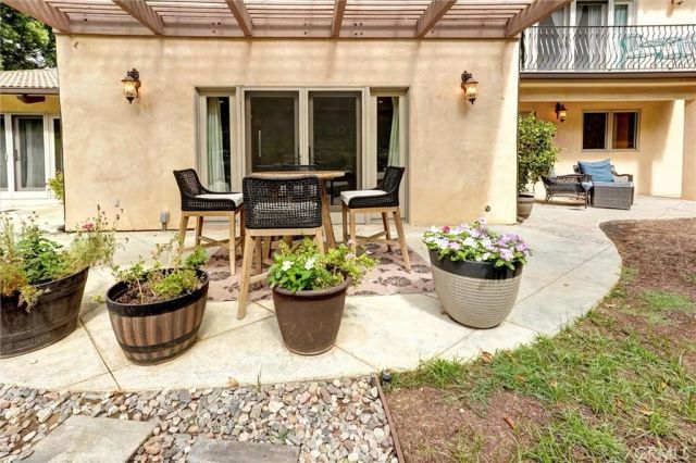 4751 Topeka Drive, Tarzana, CA 91356