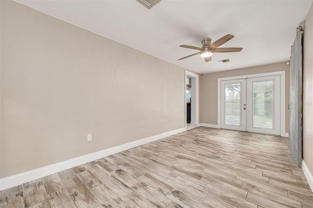 5655 1ST AVENUE N, St Petersburg, FL 33710