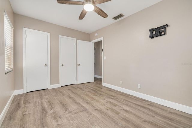 5655 1ST AVENUE N, St Petersburg, FL 33710