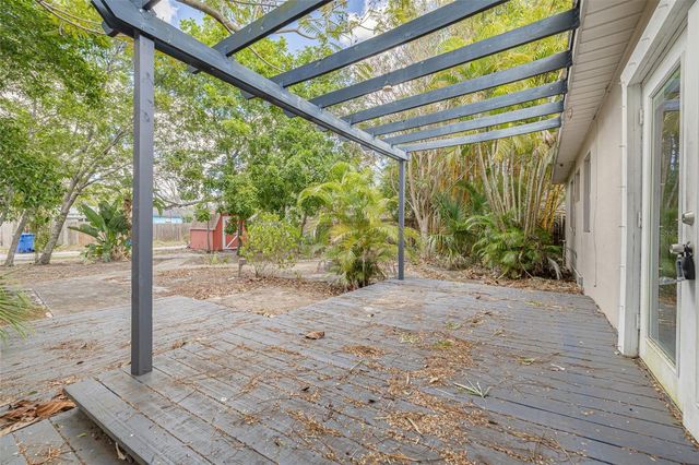 5655 1ST AVENUE N, St Petersburg, FL 33710