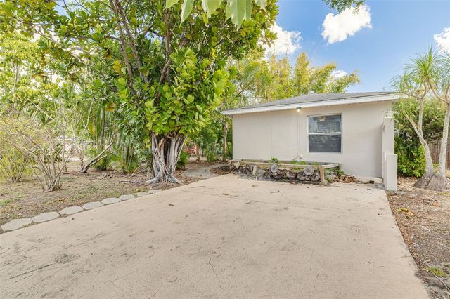 5655 1ST AVENUE N, St Petersburg, FL 33710