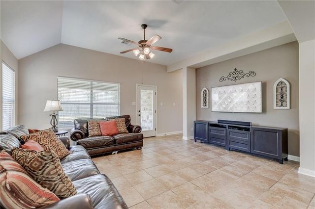 3675 Rosalina LOOP, Round Rock, TX 78665