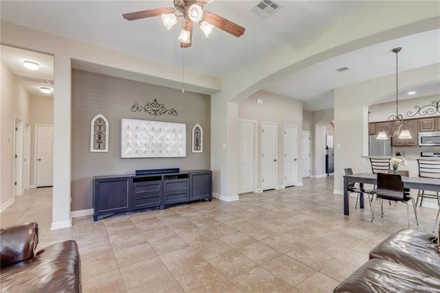 3675 Rosalina LOOP, Round Rock, TX 78665