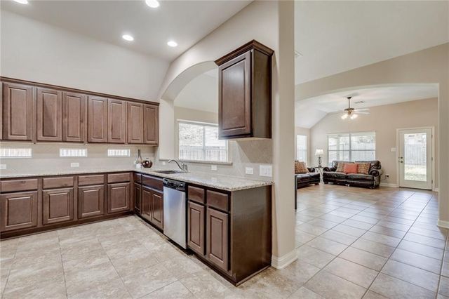 3675 Rosalina LOOP, Round Rock, TX 78665