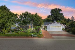925 Hallmark Drive, Redding, CA 96001