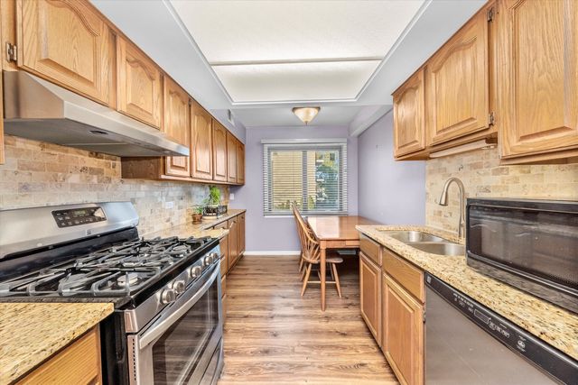 4530 W 93rd Street 1A, Oak Lawn, IL 60453