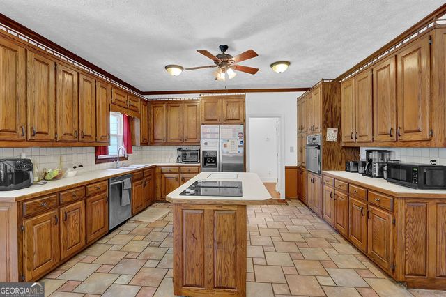 3765 Cannonwolde Drive, Snellville, GA 30039