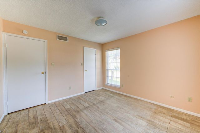 2120 El Paseo Street 619, Houston, TX 77054