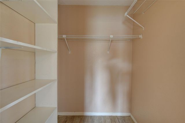 2120 El Paseo Street 619, Houston, TX 77054