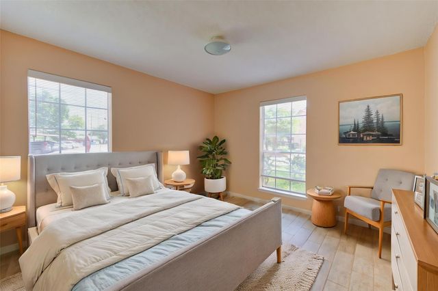 2120 El Paseo Street 619, Houston, TX 77054