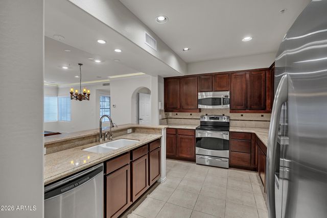 3935 E ROUGH RIDER Road 1250, Phoenix, AZ 85050