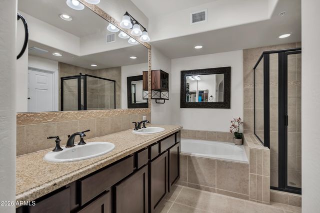 3935 E ROUGH RIDER Road 1250, Phoenix, AZ 85050