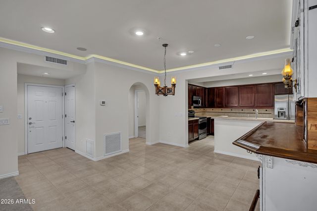 3935 E ROUGH RIDER Road 1250, Phoenix, AZ 85050